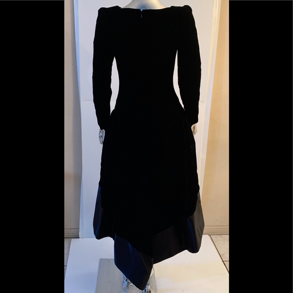 3X “HOST PICK” Vintage Morton Myles Black Velvet Gown - Picture 2 of 8